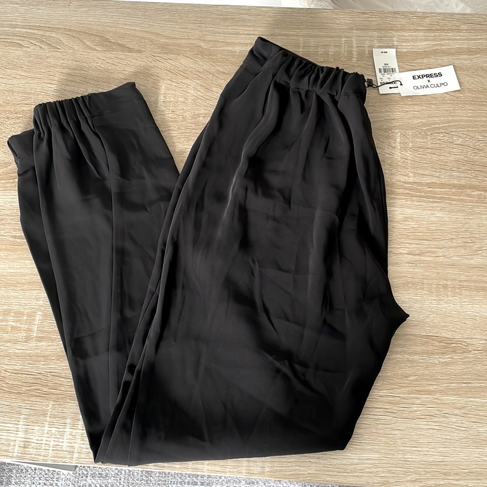 NWT Express x Olivia Culpo Joggers - Black size XXS